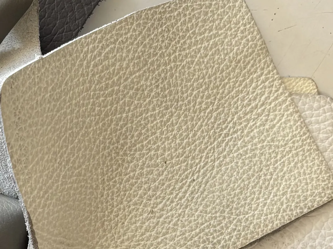 Pele batida em creme, com o grão batido bem visível